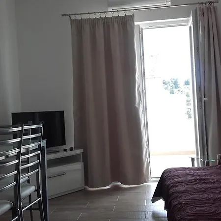 Nada Bojanic Hvar Town