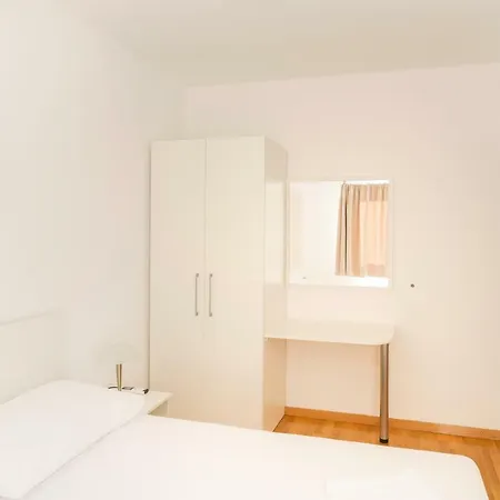 Nada Bojanic * Hvar Town