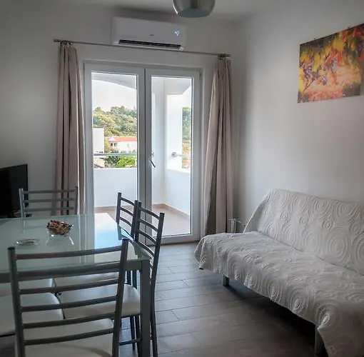 Nada Bojanic Apartment *