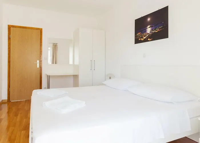 Nada Bojanic Hvar Town